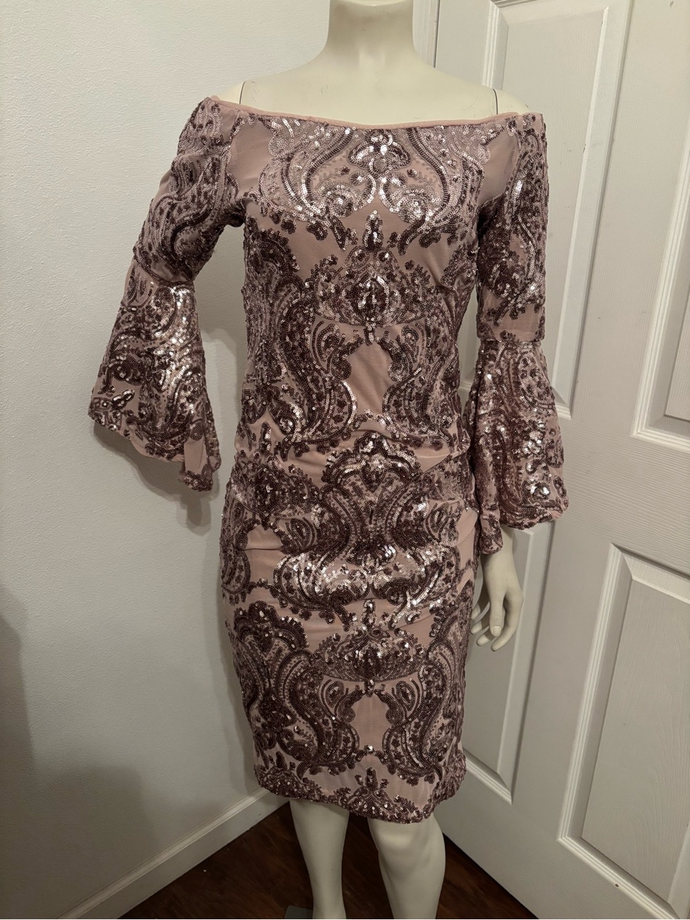 Betsy & Adam Rose Pink Sequin Off-Shoulder Dress 12 - Picture 1 of 7